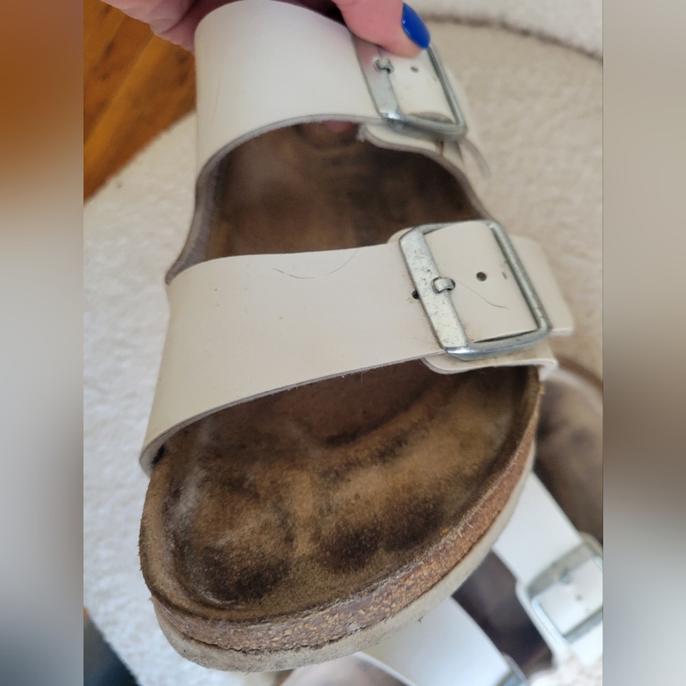 Birkenstock Arizona White Two-Strap Sandals Size 39 - Picture 2 of 8